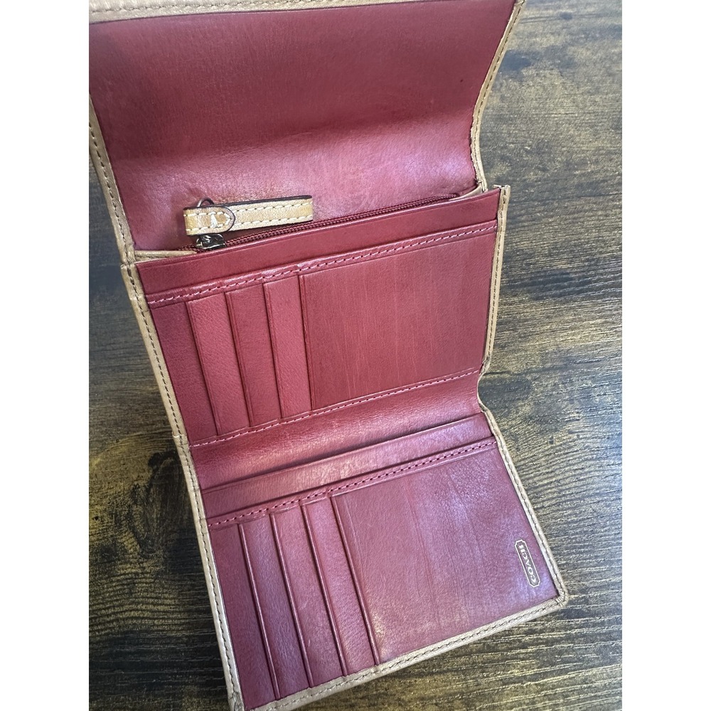 Coach Soho Buckle Trifold Wallet Saddle Brown Leather Deep Red Inner Vintage Y2K - Picture 15 of 16